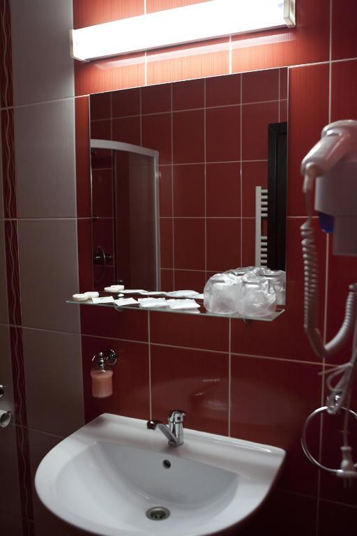 Hotel Bulevard オラデア 部屋 写真